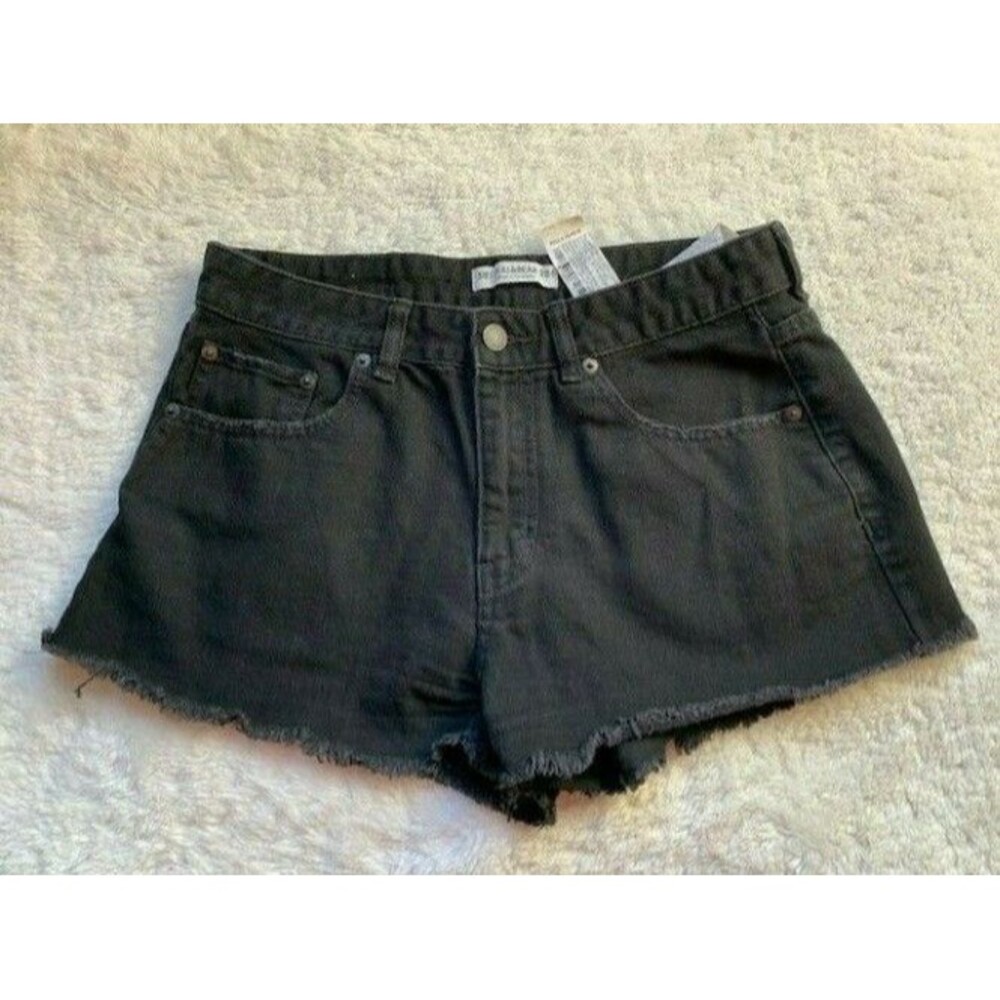Pull & Bear Womens Denim Jean Shorts Size 31 Wais Measured Raw Hem Shortie